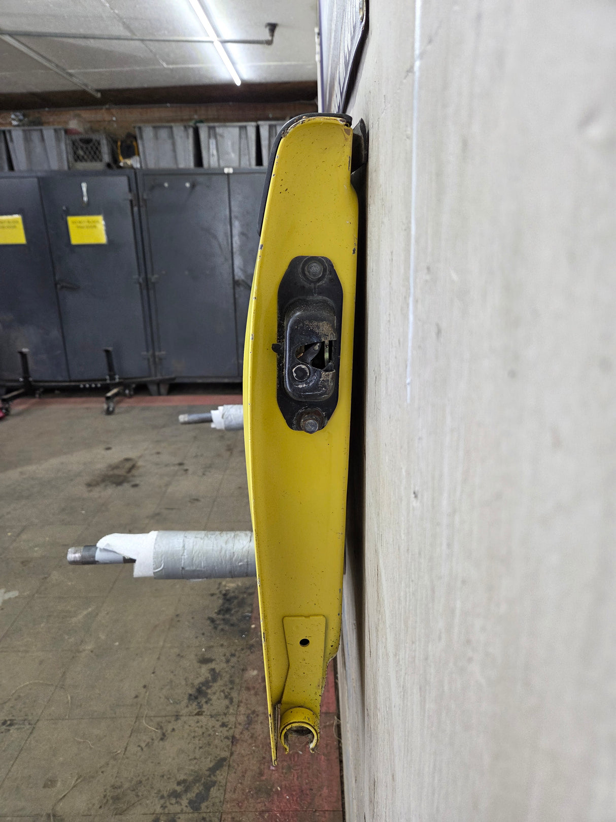 2007-2013 Chevrolet Silverado / GMC Sierra 1500 2500 3500 HD Tailgate