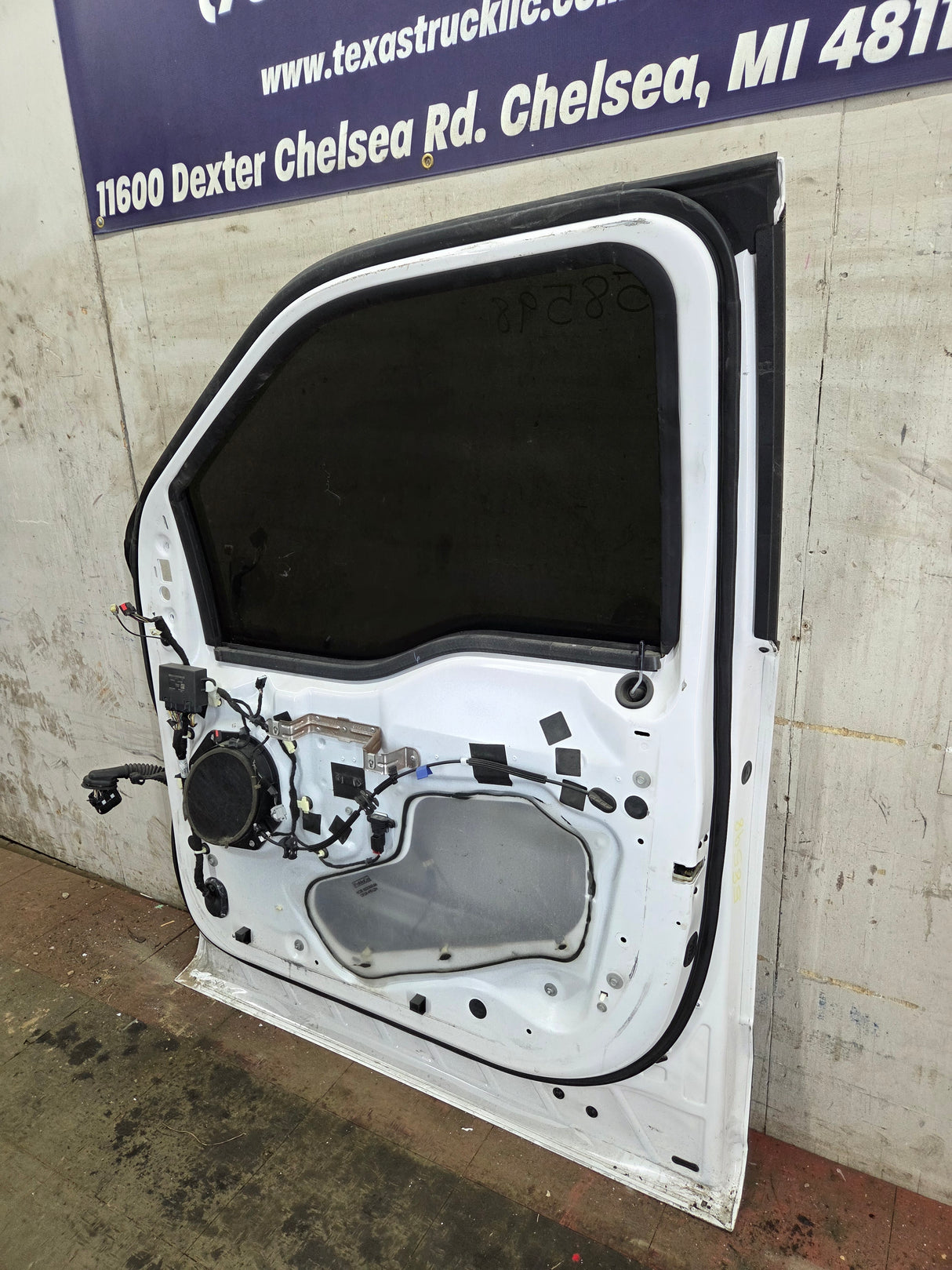 2015-2022 Ford F150 / Super Duty Passenger Side Front Door RH F250 F350 F450 F550