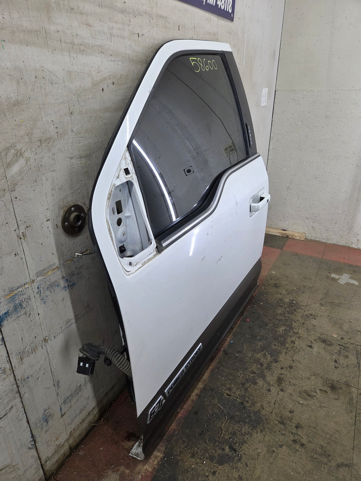 2015-2022 Ford F150 / Super Duty Driver Front Door LH F250 F350 F450 F550