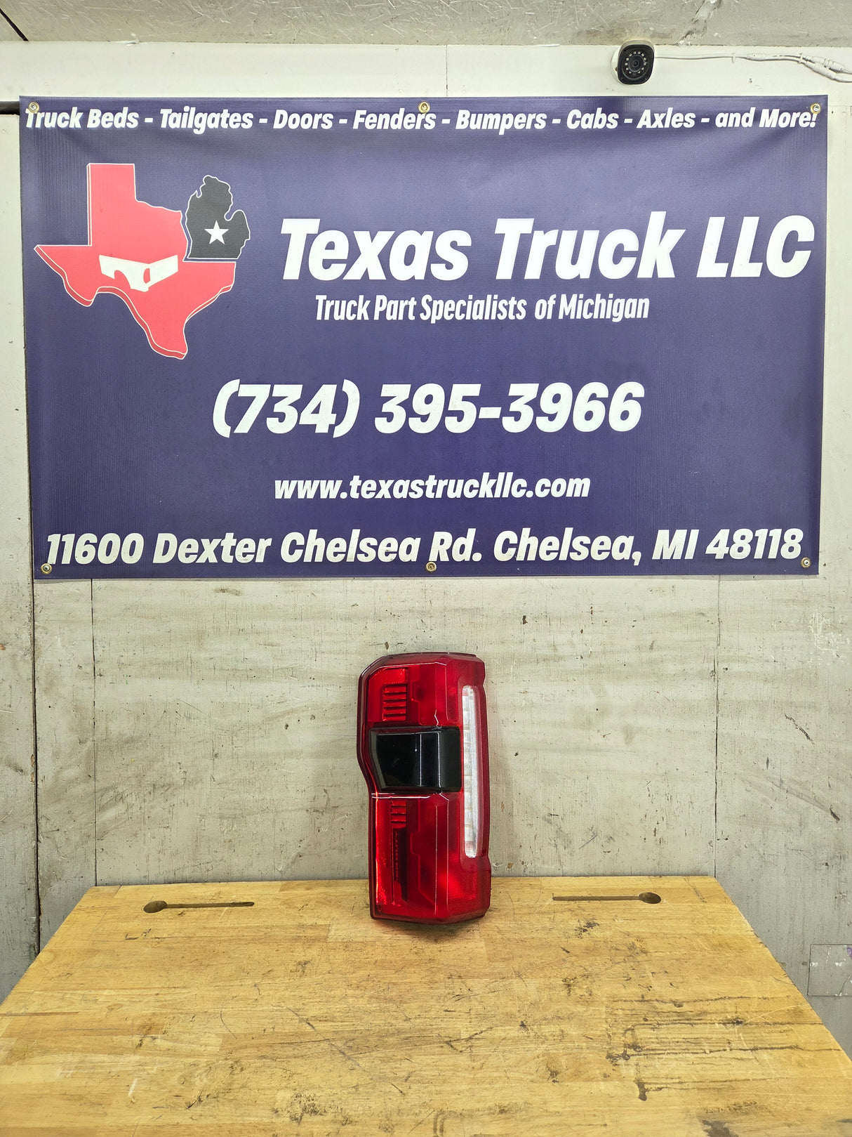 2023-2026 Ford Super Duty F250 F350 F450 LH Driver Side Incandescent Tail Light With Bliss PC3B-13B505-BH