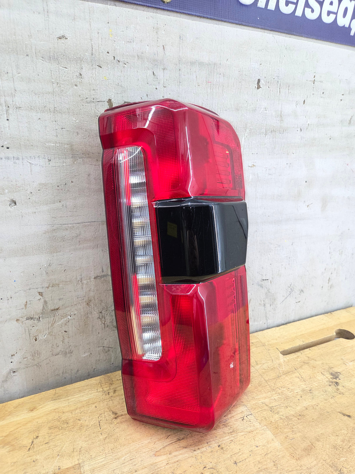 2023-2026 Ford Super Duty F250 F350 RH Incandescent Passenger Side Tail Light With Bliss PC3B-13B504-BJ