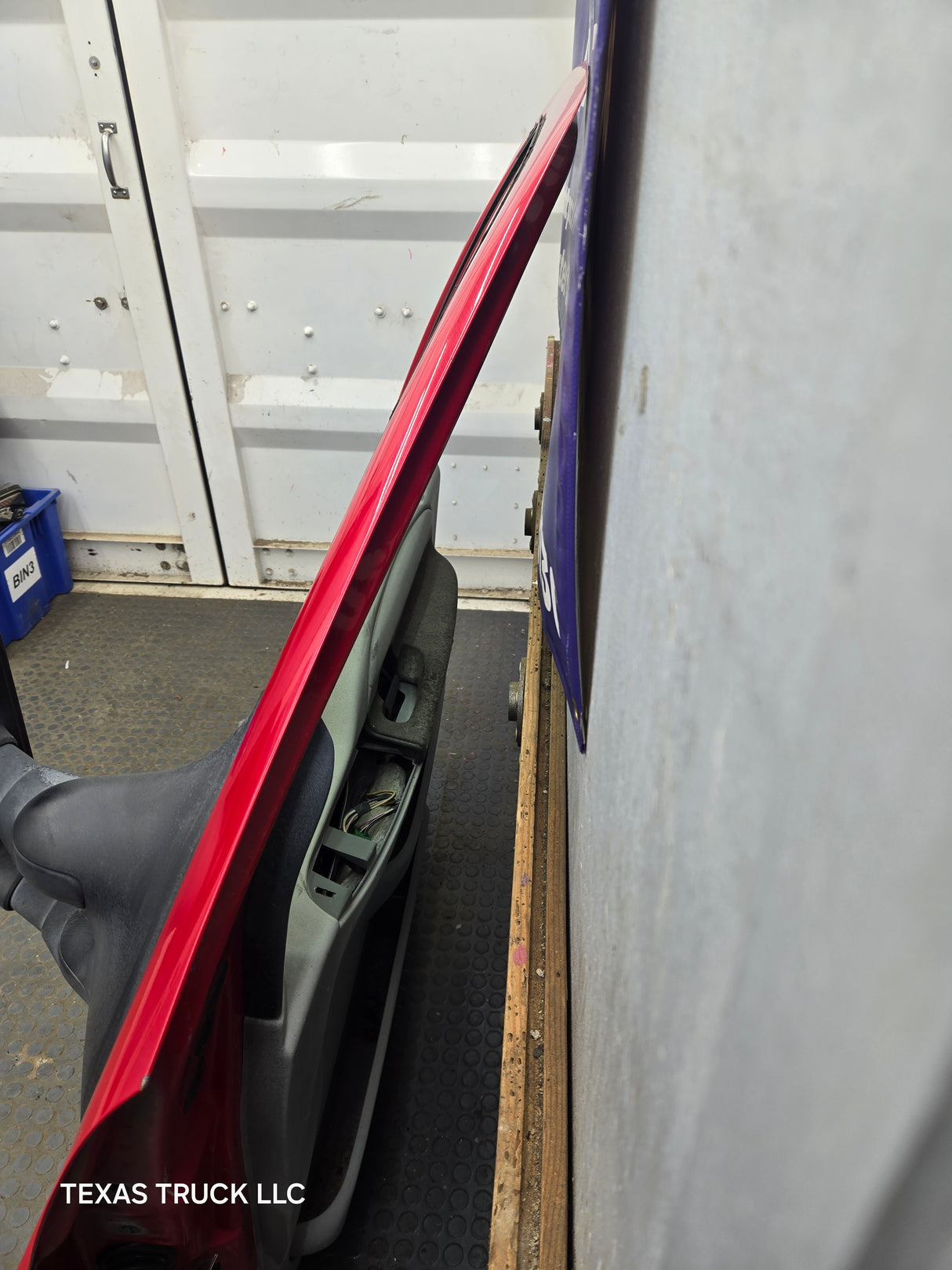 1999-2011 Ford Super Duty / Excursion Front Passenger RH Door F250 F350 F450 F550