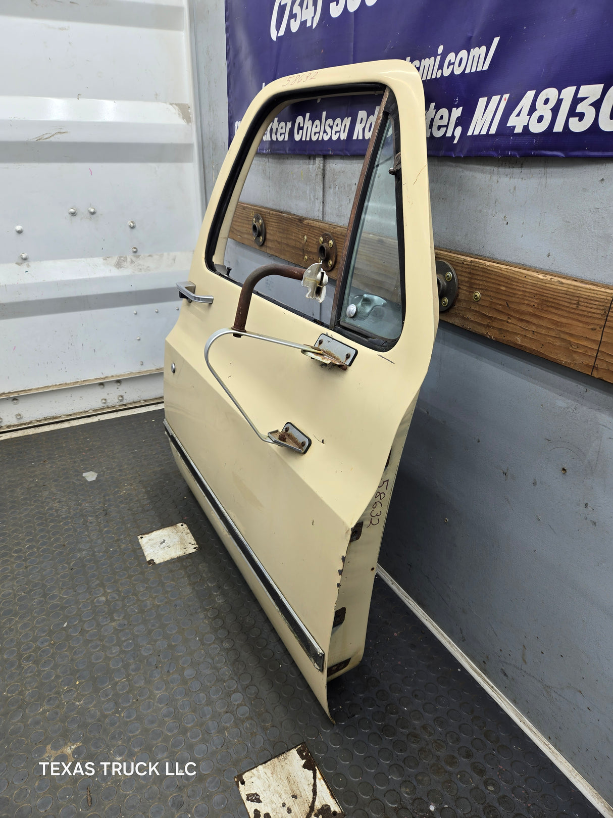 1973-1987 Chevrolet / GMC Square Body Front Passenger Side RH Door K / C Series