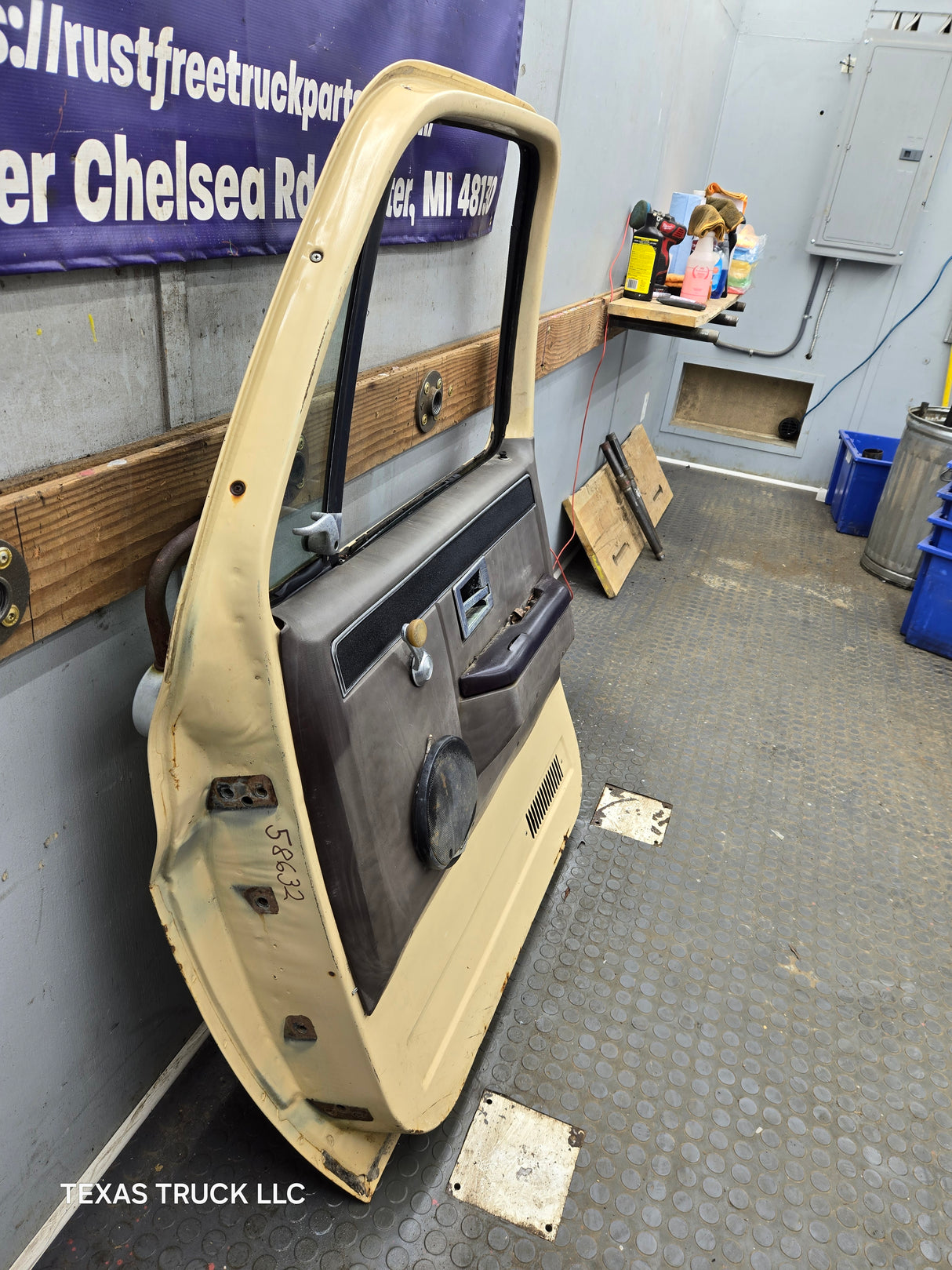 1973-1987 Chevrolet / GMC Square Body Front Passenger Side RH Door K / C Series