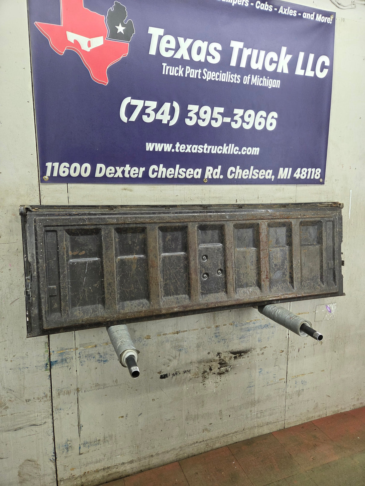 1973-1987 Chevrolet / GMC Square Body Tailgate C10 C15 C20 C25 C35 K10 K15 K20 K25 K35