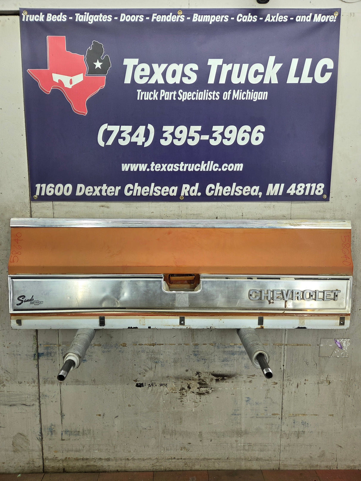 1973-1987 Chevrolet / GMC Square Body Tailgate C10 C15 C20 C25 C35 K10 K15 K20 K25 K35