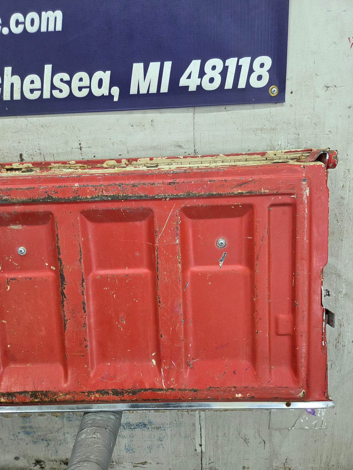 1973-1987 Chevrolet / GMC Square Body Tailgate C10 C15 C20 C25 C35 K10 K15 K20 K25 K35