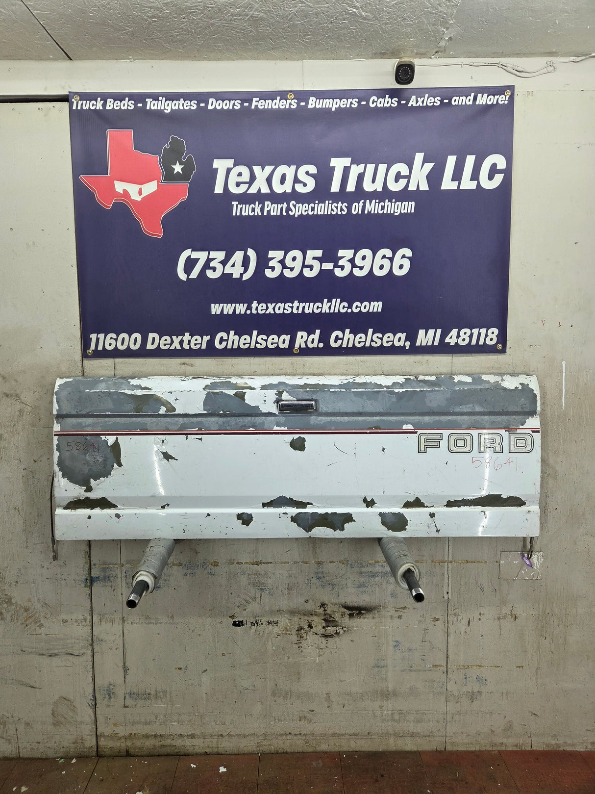 1980-1997 Bullnose / Bricknose / OBS Ford F100 F150 F250 F350 Tailgate