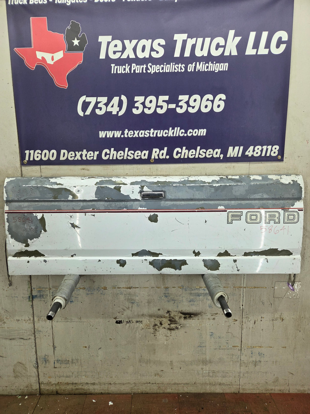 1980-1997 Bullnose / Bricknose / OBS Ford F100 F150 F250 F350 Tailgate