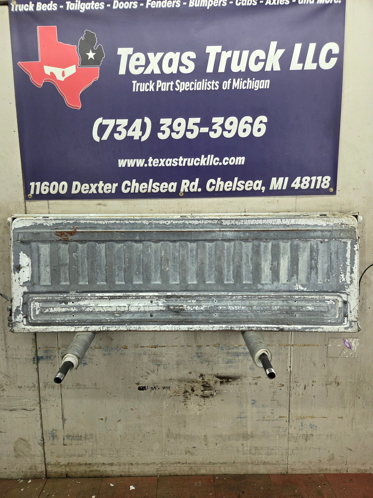 1980-1997 Bullnose / Bricknose / OBS Ford F100 F150 F250 F350 Tailgate