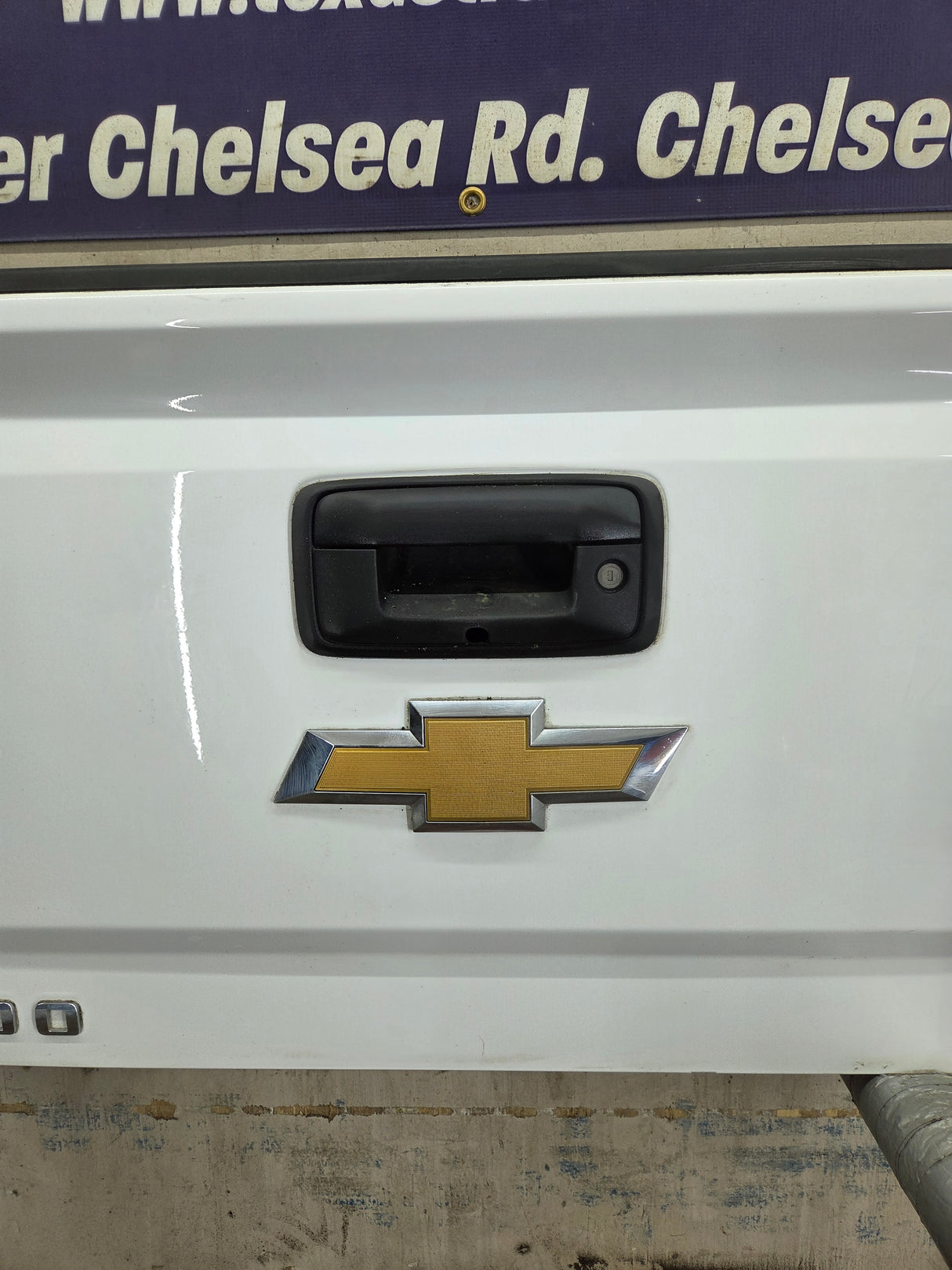 2014-2019 Chevrolet Silverado / GMC Sierra 1500 2500 3500 HD Tailgate