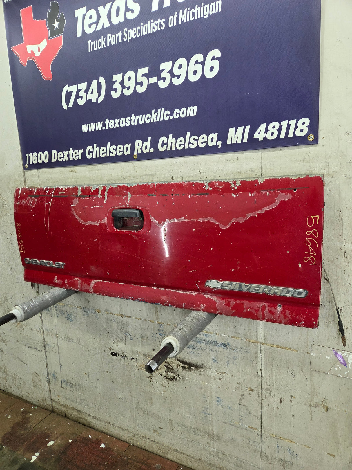 1999-2007 Chevrolet Silverado / GMC Sierra 1500 2500 3500 HD Tailgate