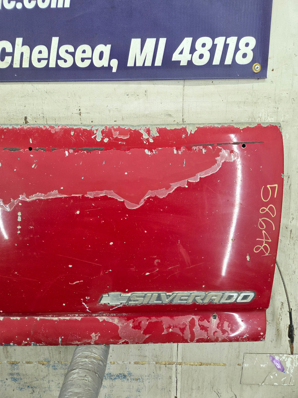 1999-2007 Chevrolet Silverado / GMC Sierra 1500 2500 3500 HD Tailgate