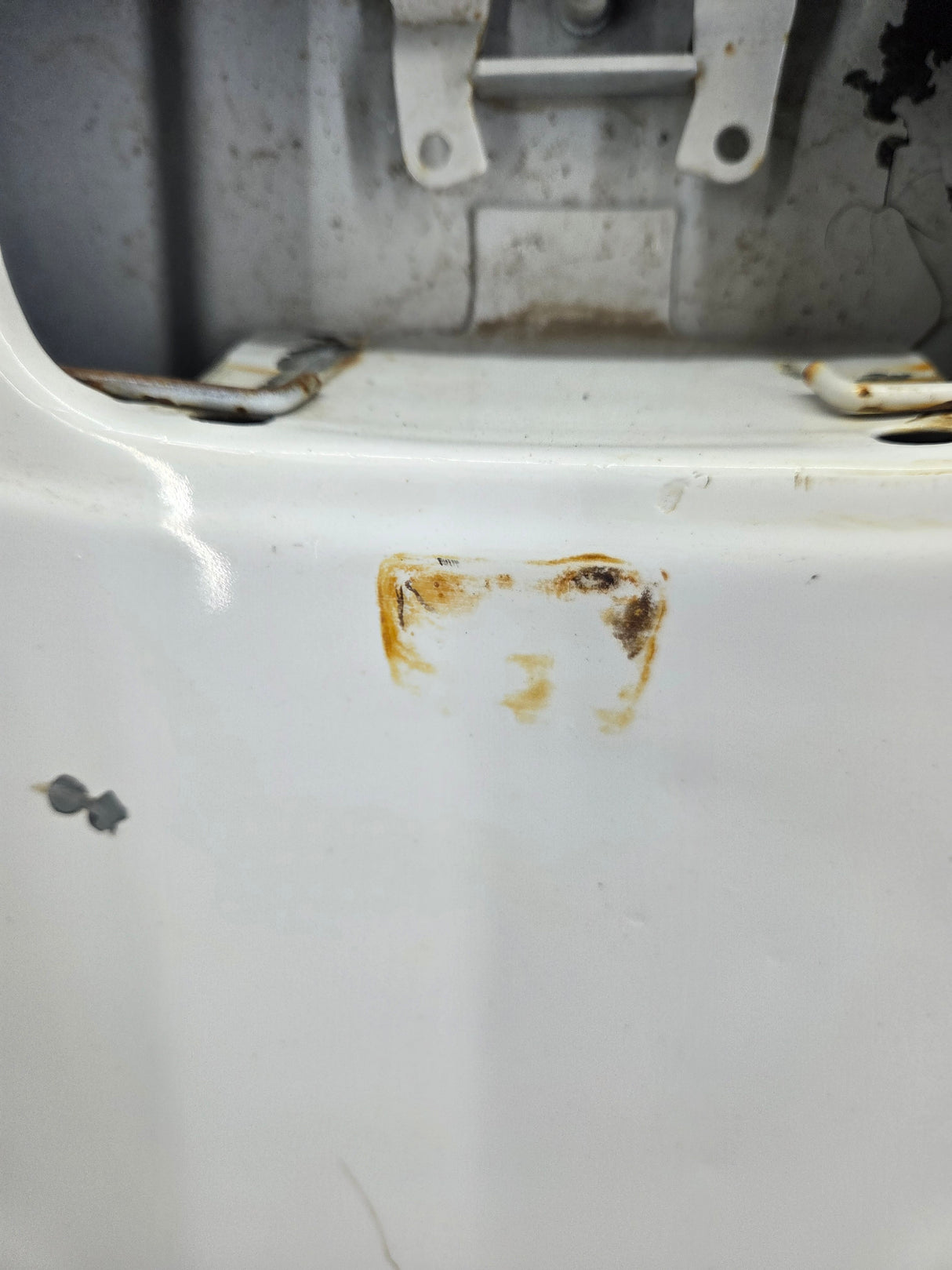 1999-2007 Chevrolet Silverado / GMC Sierra 1500 2500 3500 HD Tailgate