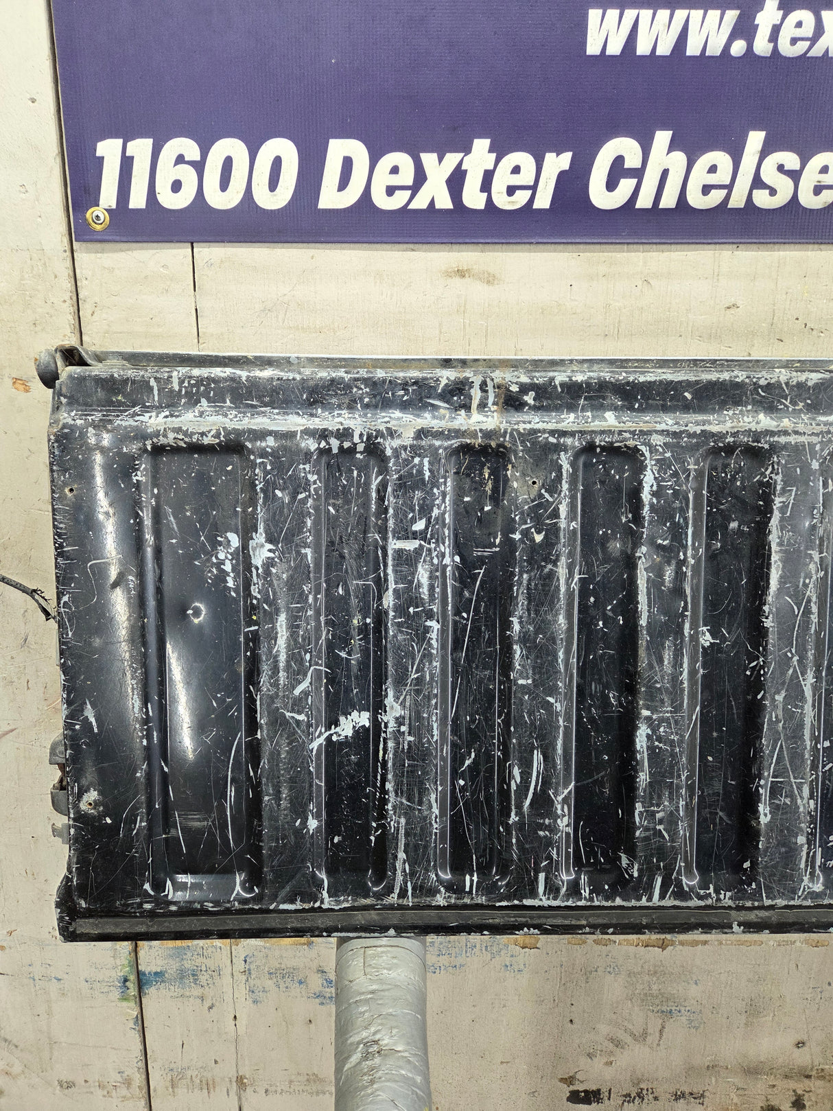 1999-2007 Chevrolet Silverado / GMC Sierra 1500 2500 3500 HD Tailgate