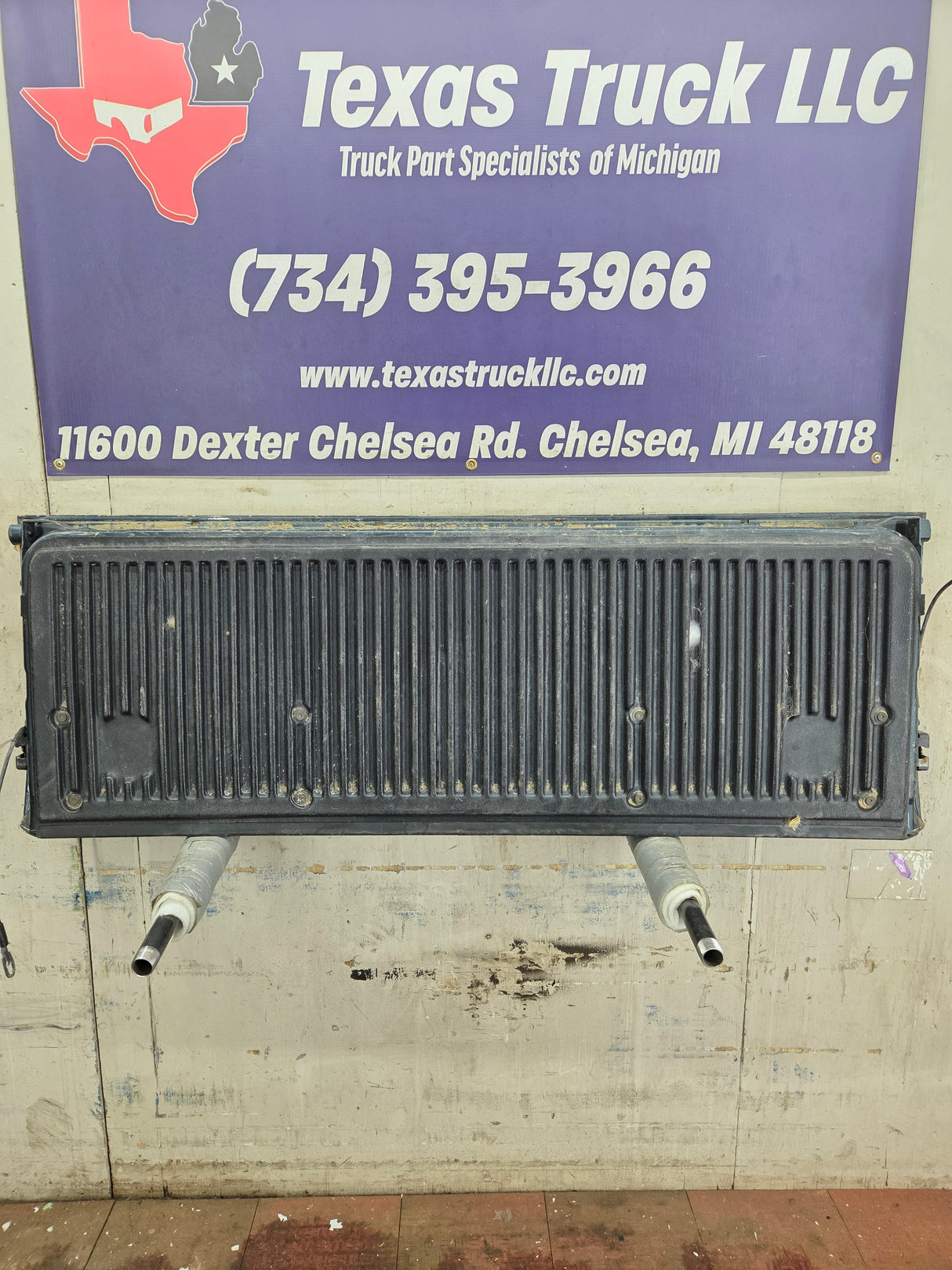 2004-2012 Nissan Titan Tailgate