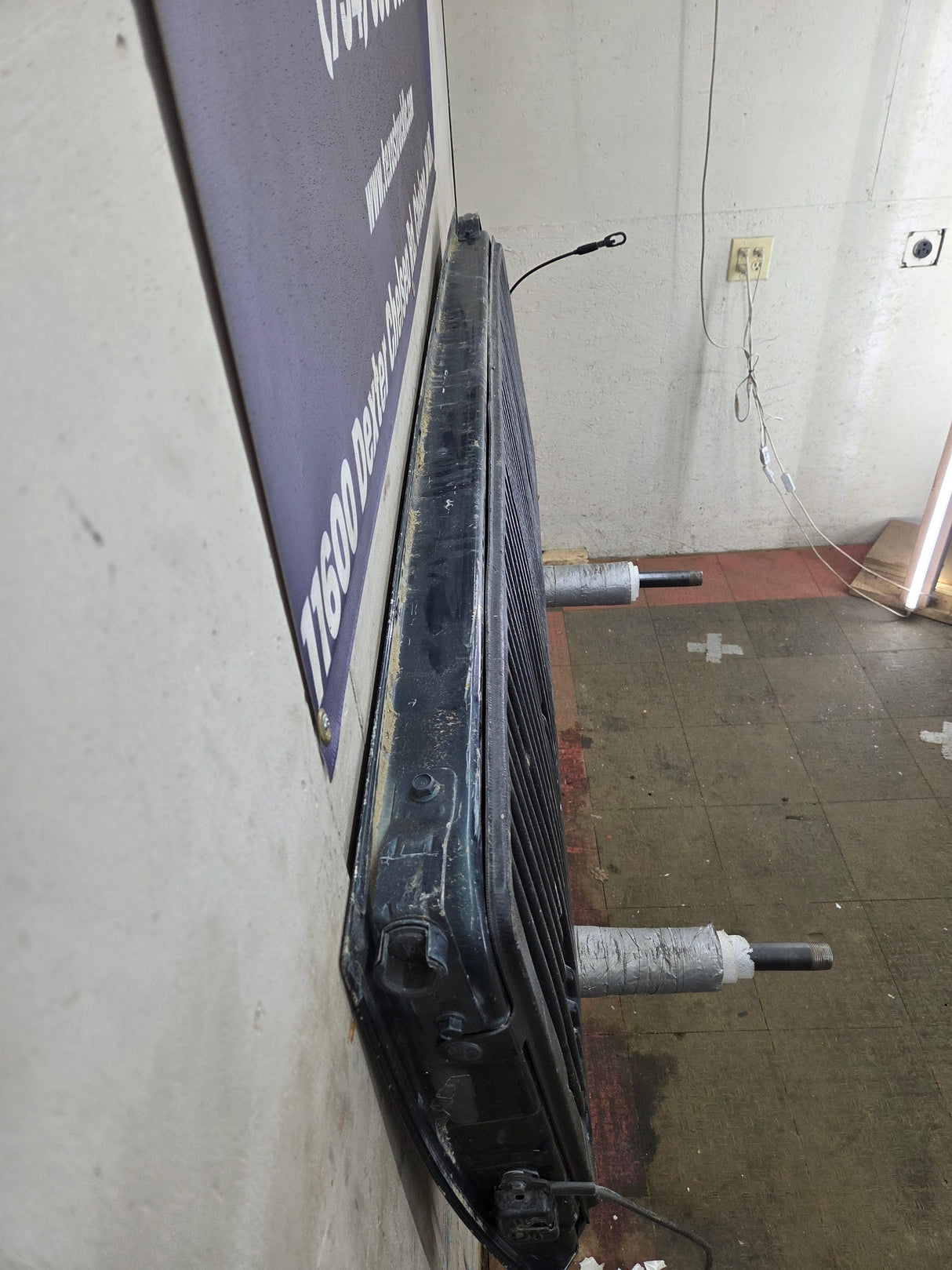 2004-2012 Nissan Titan Tailgate