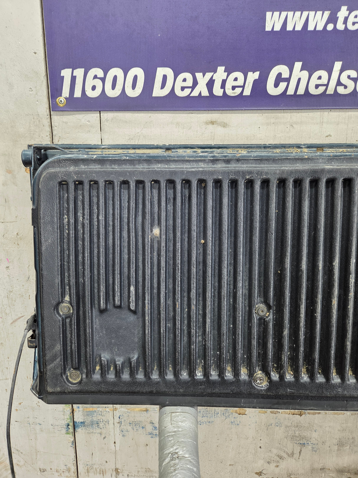 2004-2012 Nissan Titan Tailgate