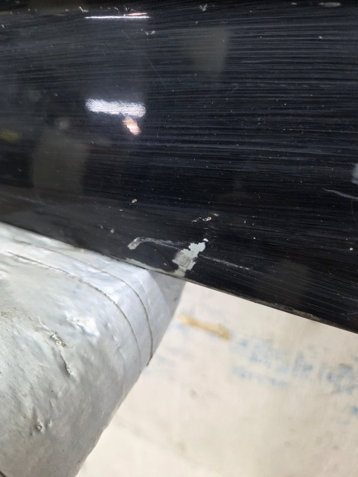 1999-2007 Chevrolet Silverado / GMC Sierra 1500 2500 3500 HD Tailgate