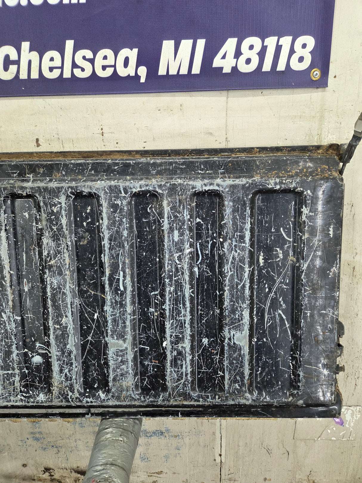 1999-2007 Chevrolet Silverado / GMC Sierra 1500 2500 3500 HD Tailgate