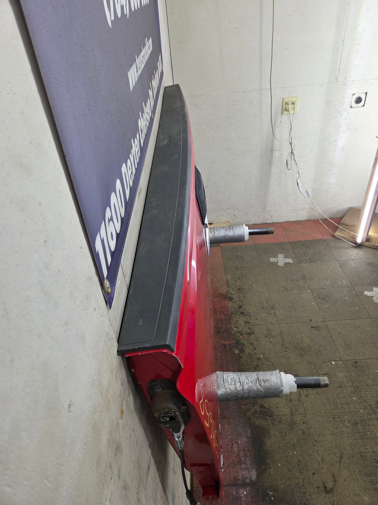 2014-2019 Chevrolet Silverado / GMC Sierra 1500 2500 3500 HD Tailgate