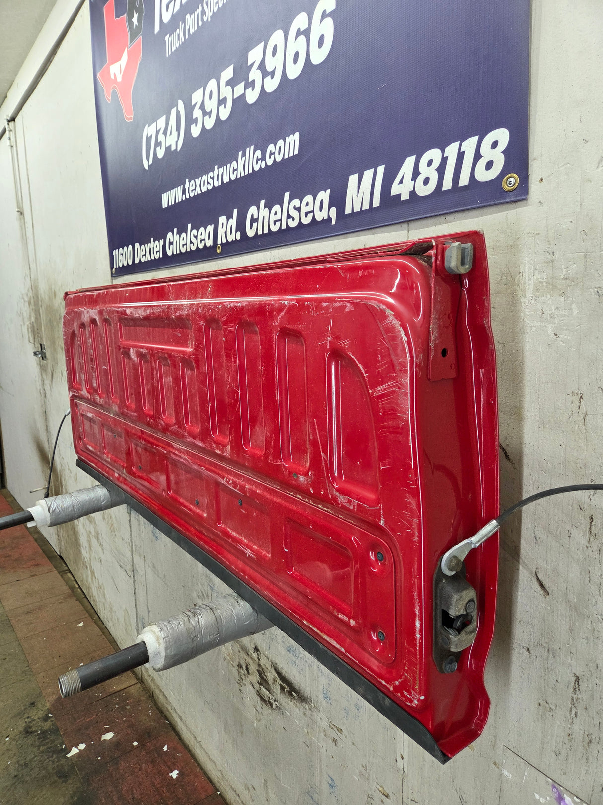 2014-2019 Chevrolet Silverado / GMC Sierra 1500 2500 3500 HD Tailgate