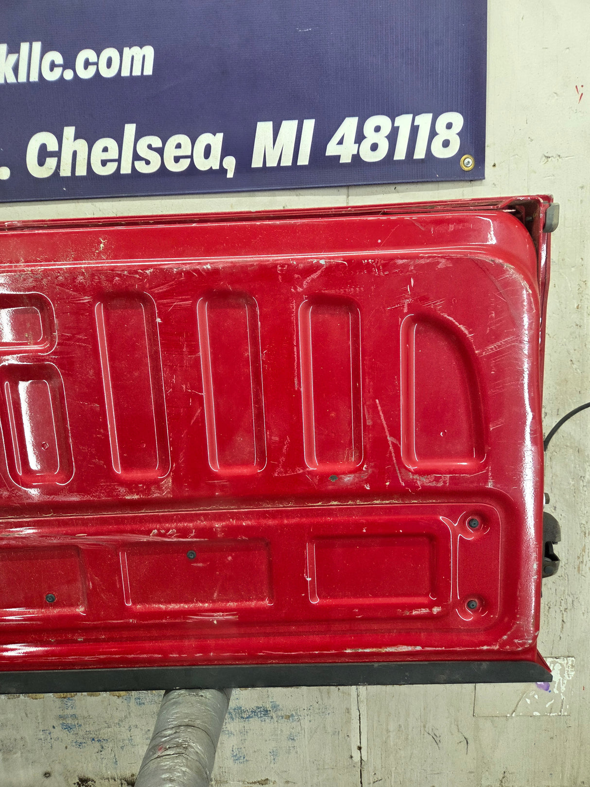 2014-2019 Chevrolet Silverado / GMC Sierra 1500 2500 3500 HD Tailgate