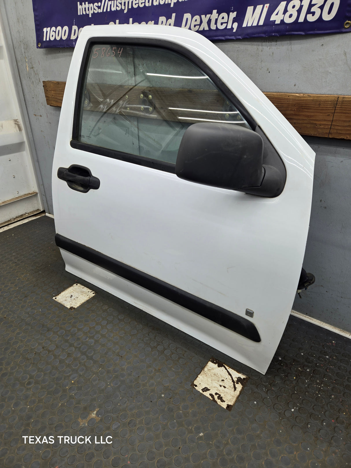 2004-2012 Chevrolet Colorado / GMC Canyon Passenger Side Crew Cab Door RH