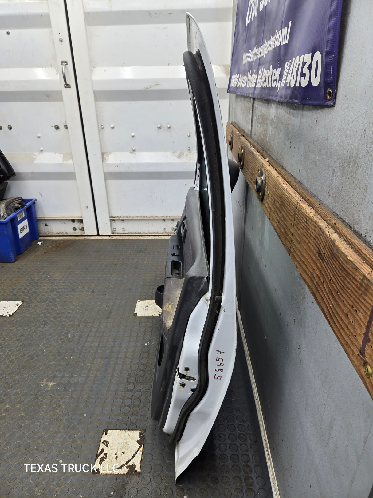 2004-2012 Chevrolet Colorado / GMC Canyon Passenger Side Crew Cab Door RH