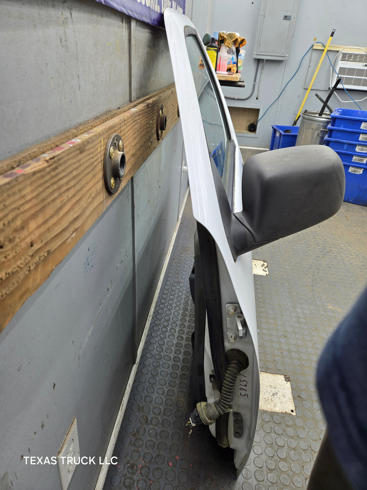 2004-2012 Chevrolet Colorado / GMC Canyon Driver Side Crew Cab Door LH