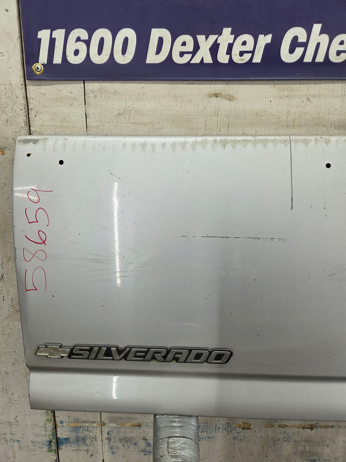 1999-2007 Chevrolet Silverado / GMC Sierra 1500 2500 3500 HD Tailgate