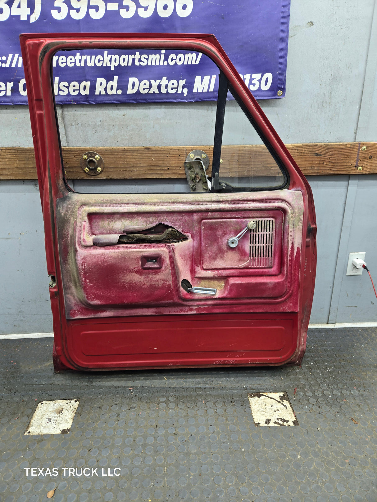 1980-1986 Ford F Series F250 F350 F450 F550 Driver Side Front Door LH