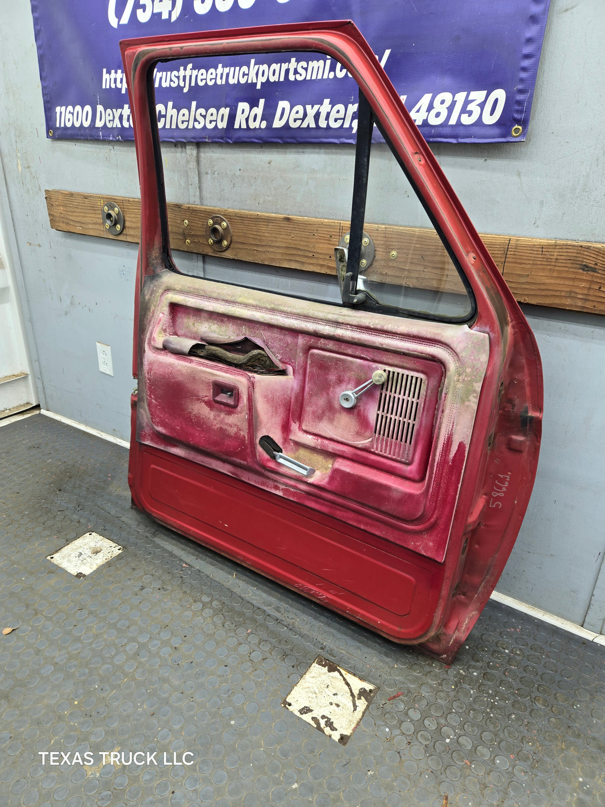 1980-1986 Ford F Series F250 F350 F450 F550 Driver Side Front Door LH