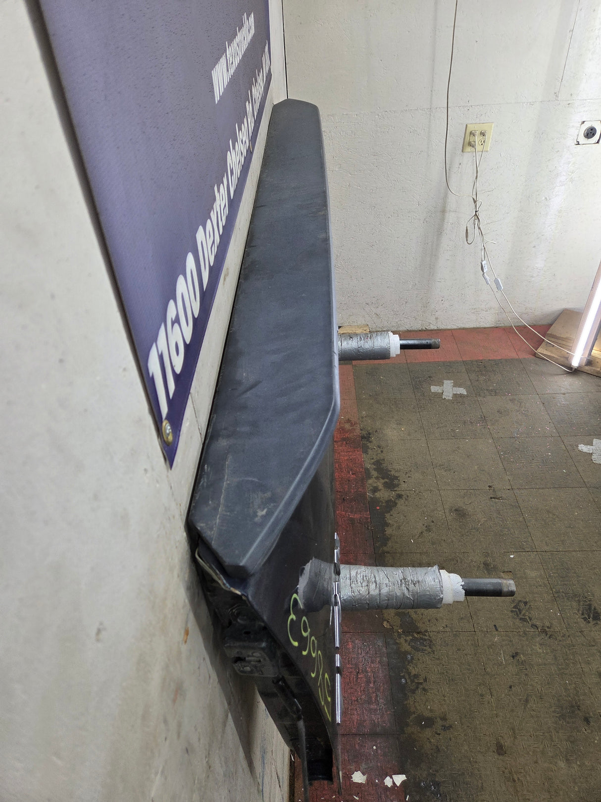 2013-2015 Nissan Titan Tailgate