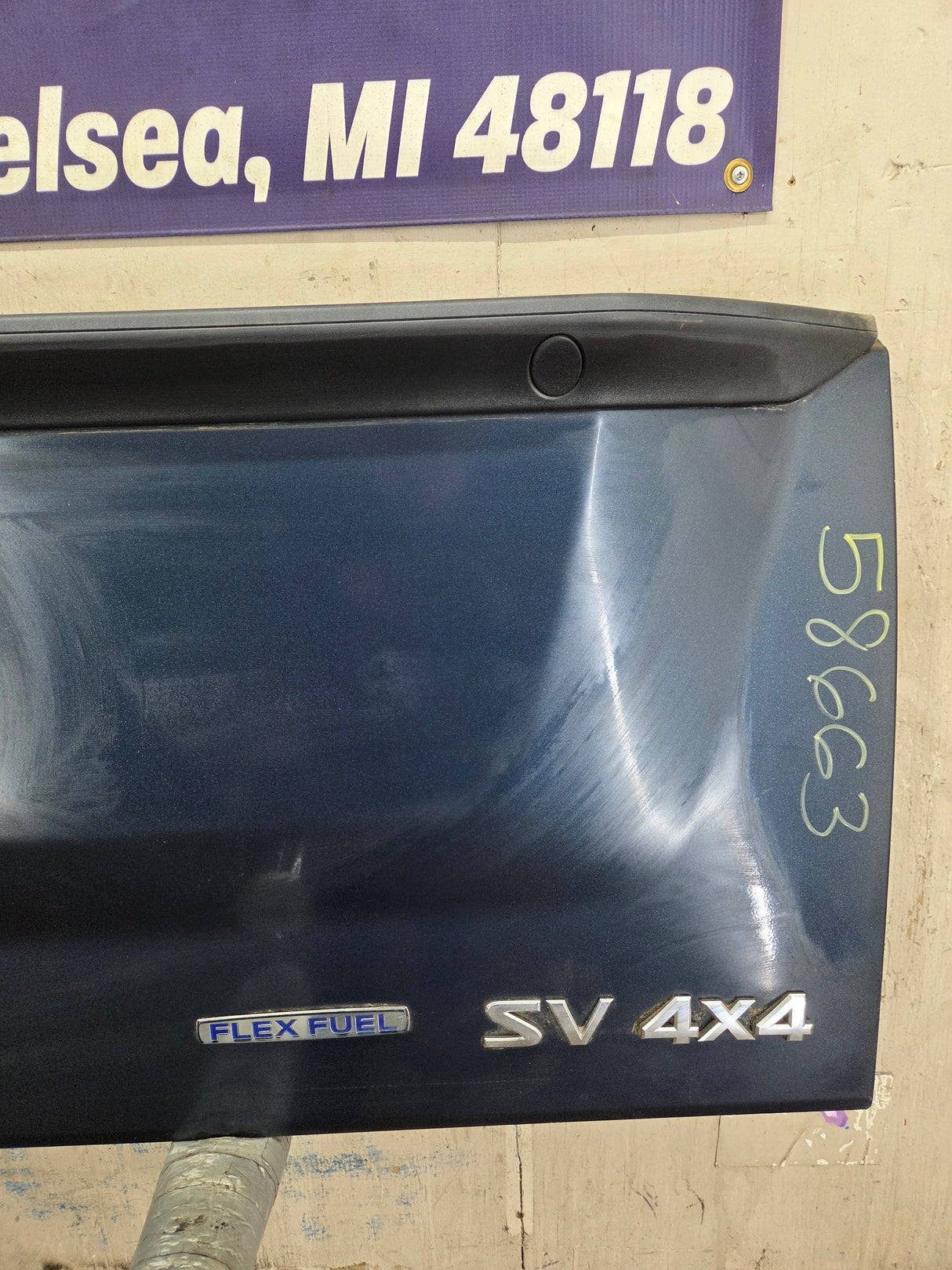 2013-2015 Nissan Titan Tailgate