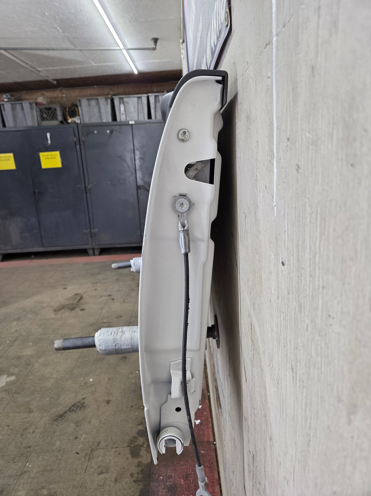 2008-2016 Ford Super Duty Tailgate with step F250 F350 F450 F550 - Pearl White