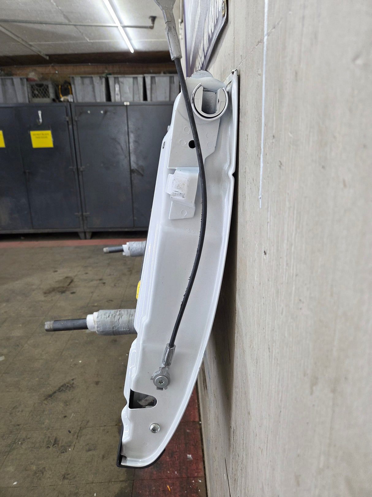 2008-2016 Ford Super Duty Tailgate with step F250 F350 F450 F550 - Pearl White