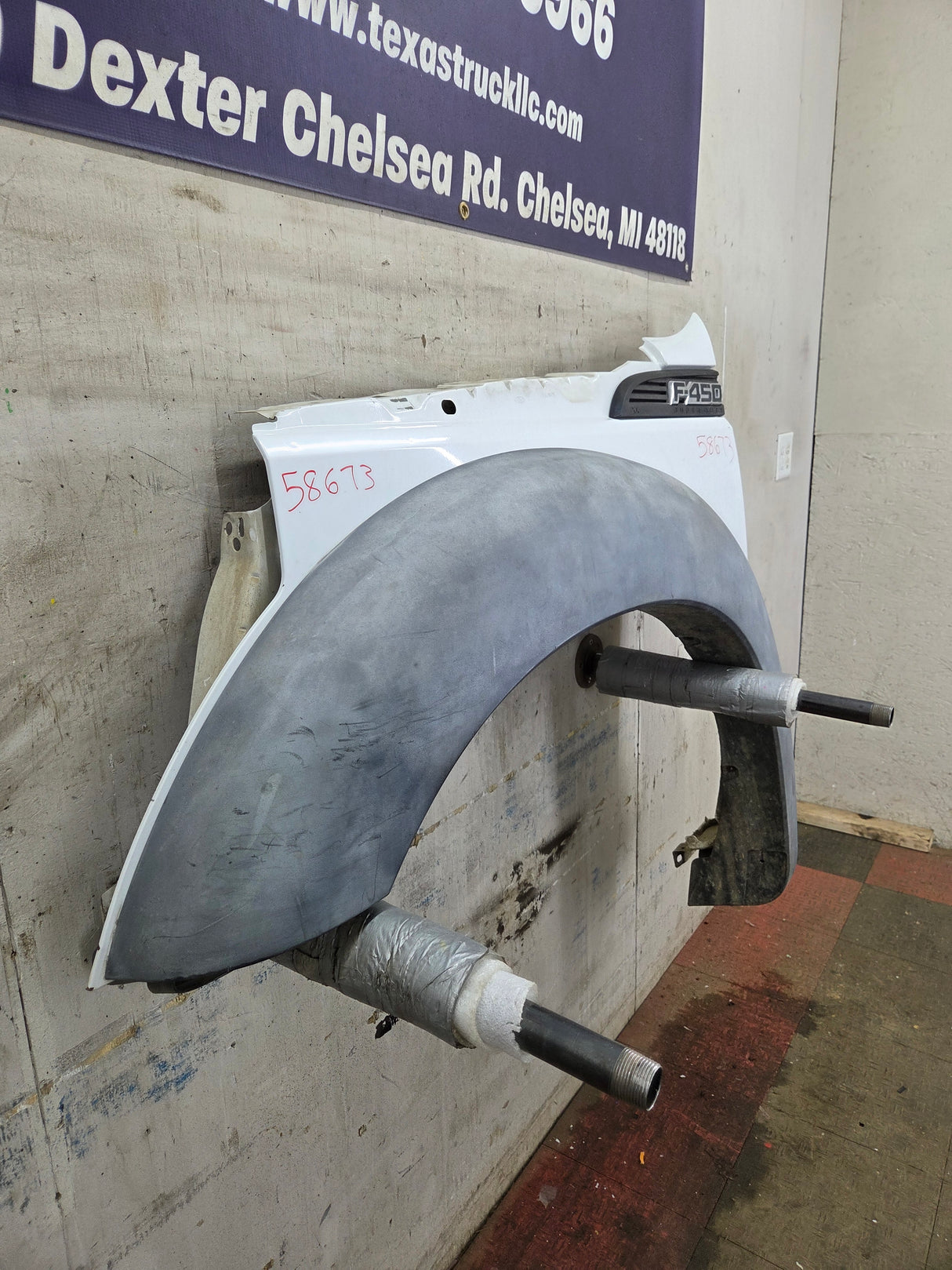 2011-2016 Ford Super Duty F450 F550 LH Driver Side Front Fender
