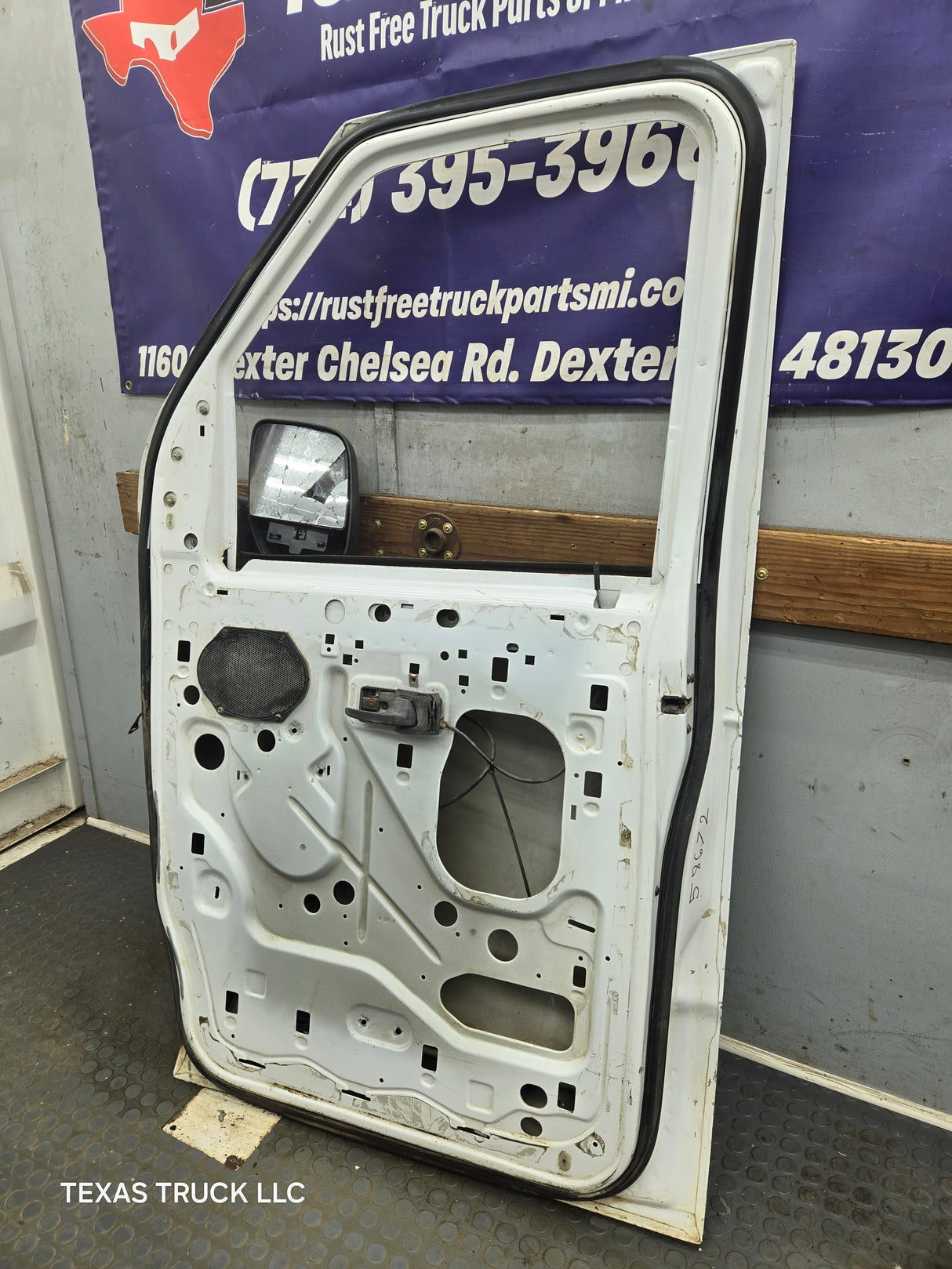 1991-2021 Ford E Series Passenger Side Front Door RH E150 E250 E350