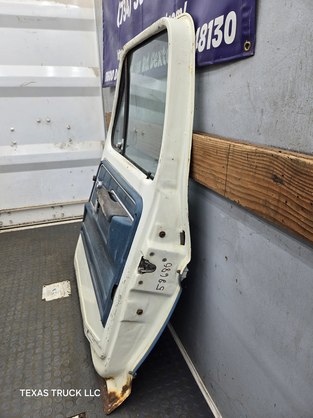 1973-1979 Ford F100 F150 F250 F350 RH Passenger Side Front Door