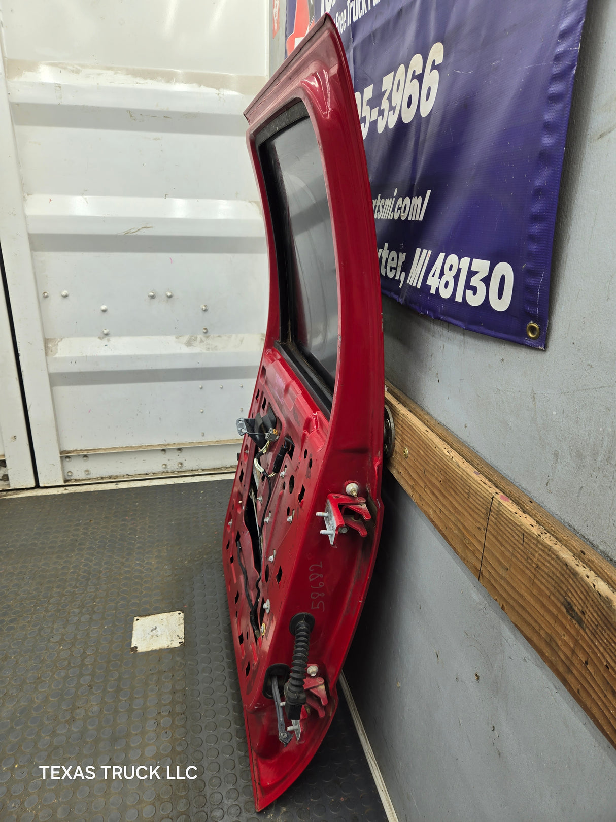 2008-2011 Ford Super Duty Driver Rear Door LH Crew Cab F250 F350 F450 F550