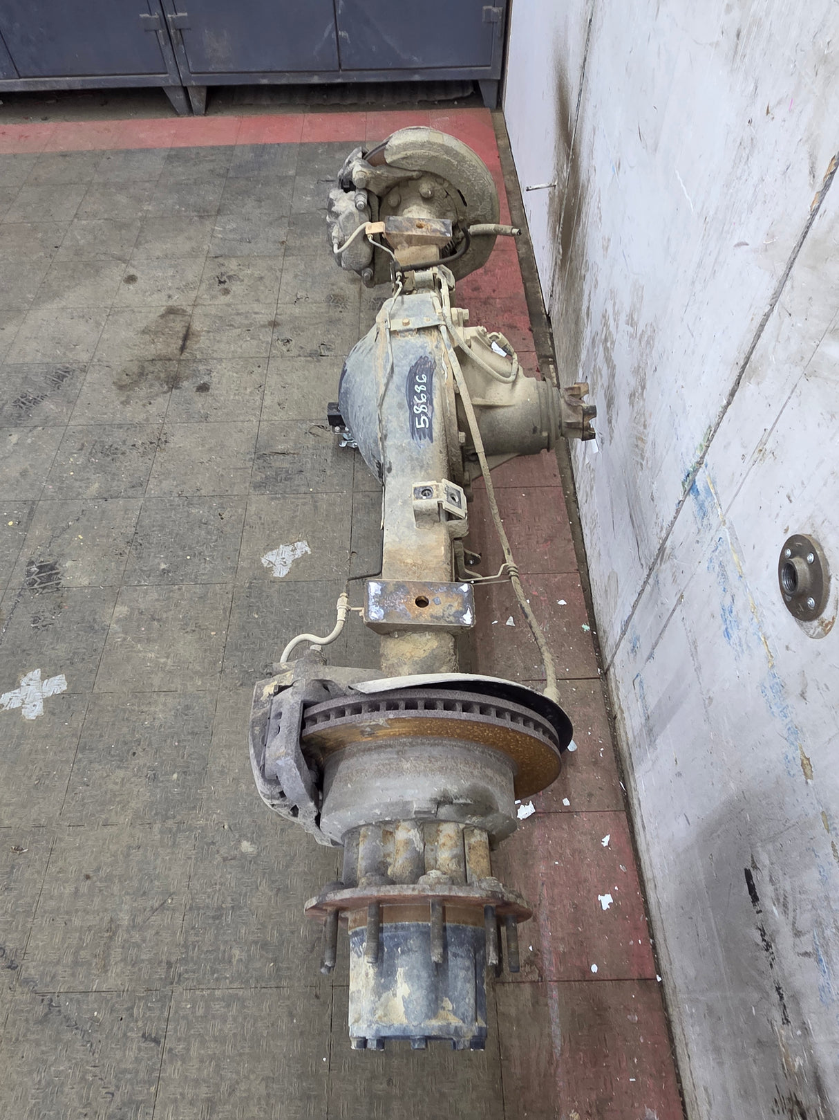 2005-2016 Ford F450 F550 Super Duty Rear Axle 4.30 Gear Ratio DRW