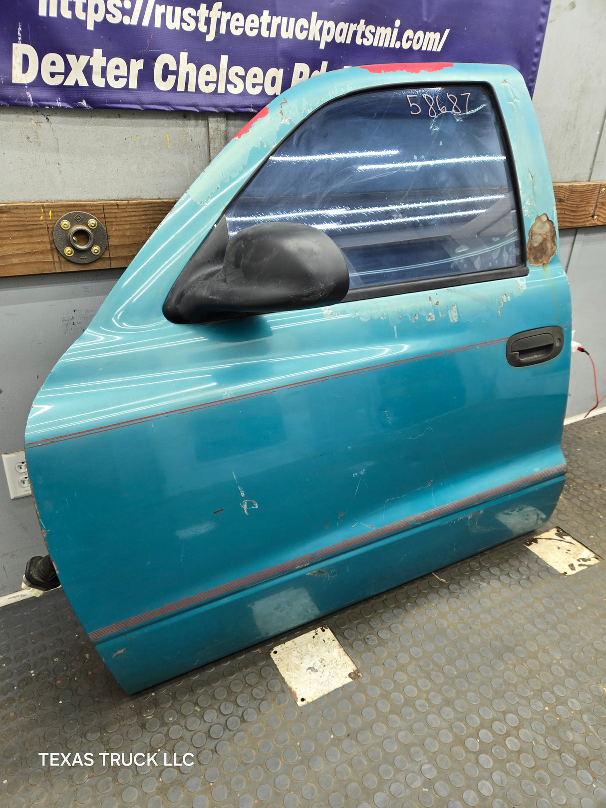 1997-2000 Dodge Dakota Driver Side LH Front Door