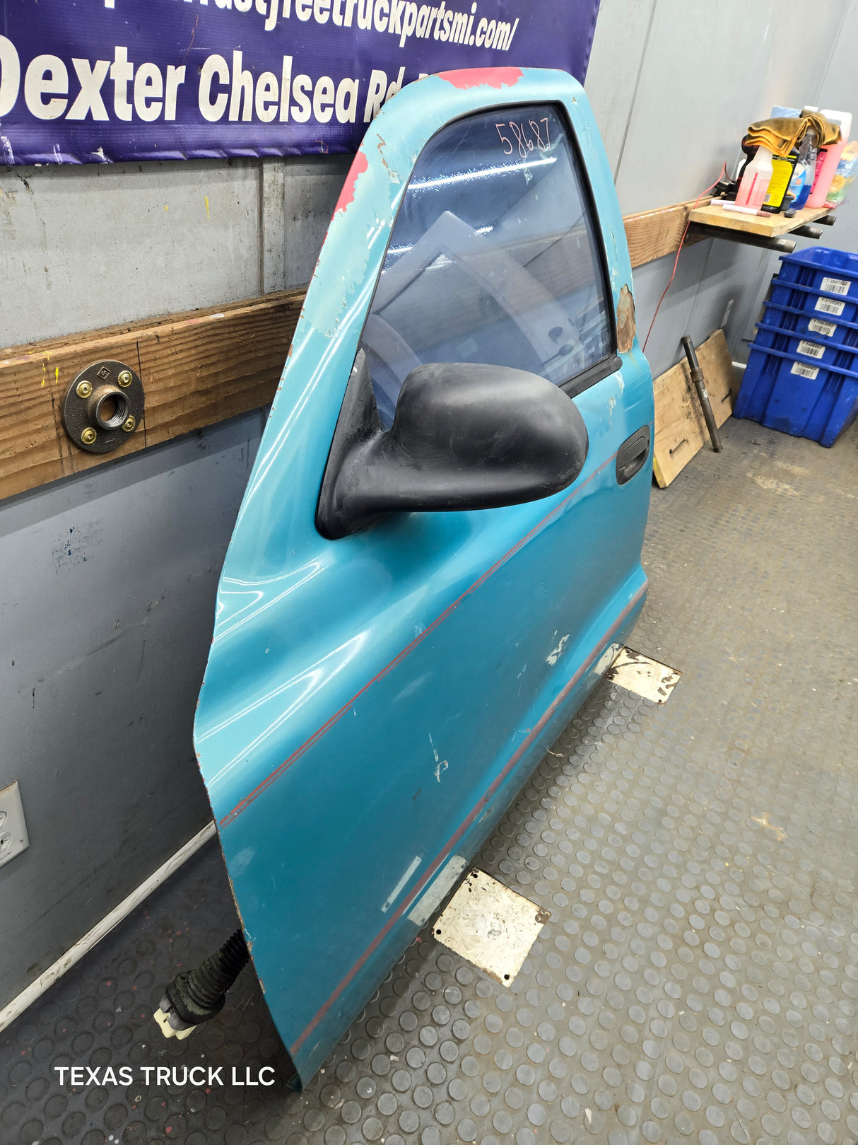 1997-2000 Dodge Dakota Driver Side LH Front Door