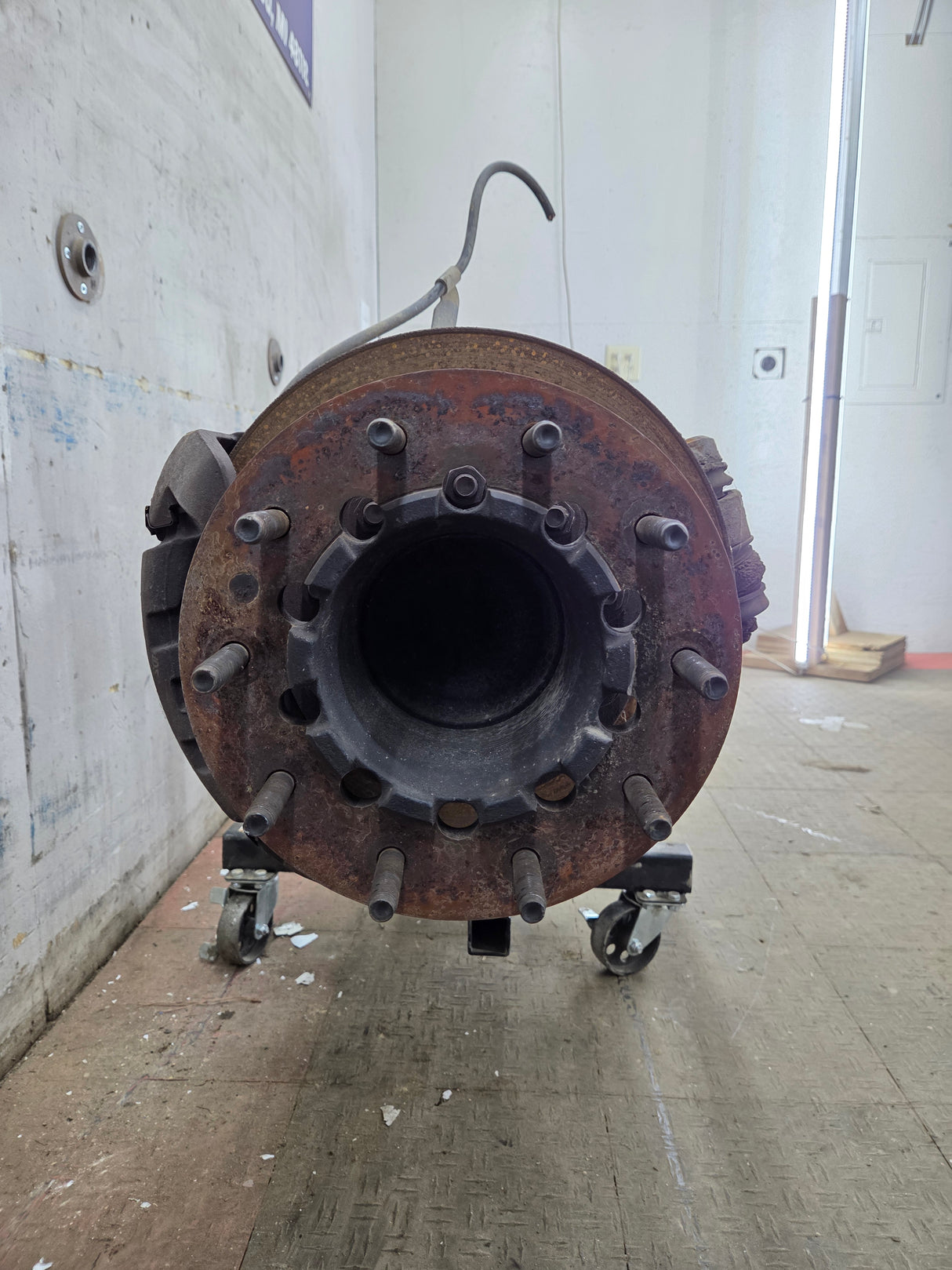 2005-2016 Ford Super Duty F450 F550 FRONT Axle 2wd