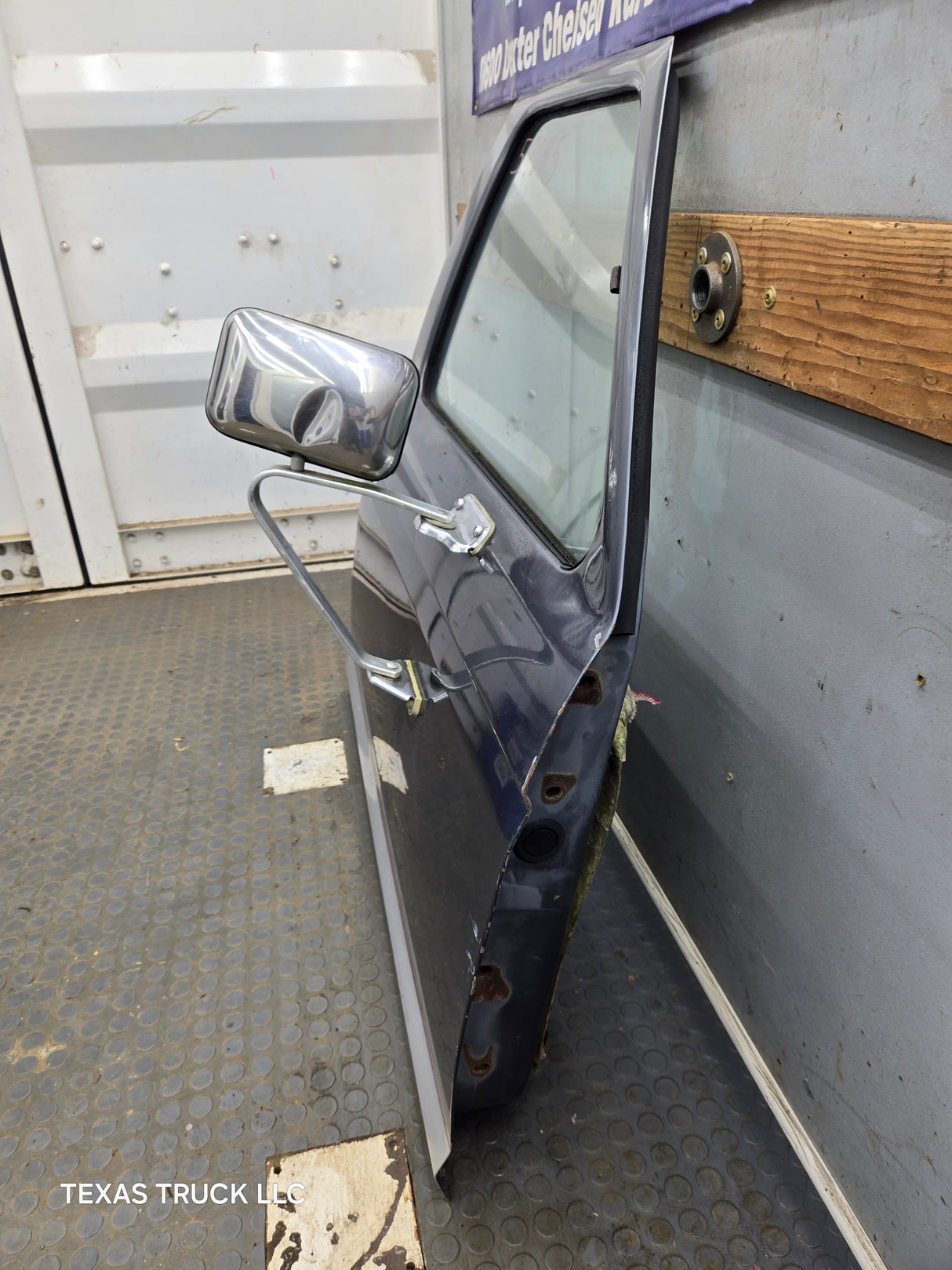 1983-1988 Ford Ranger Passenger Side Front Right Hand Door