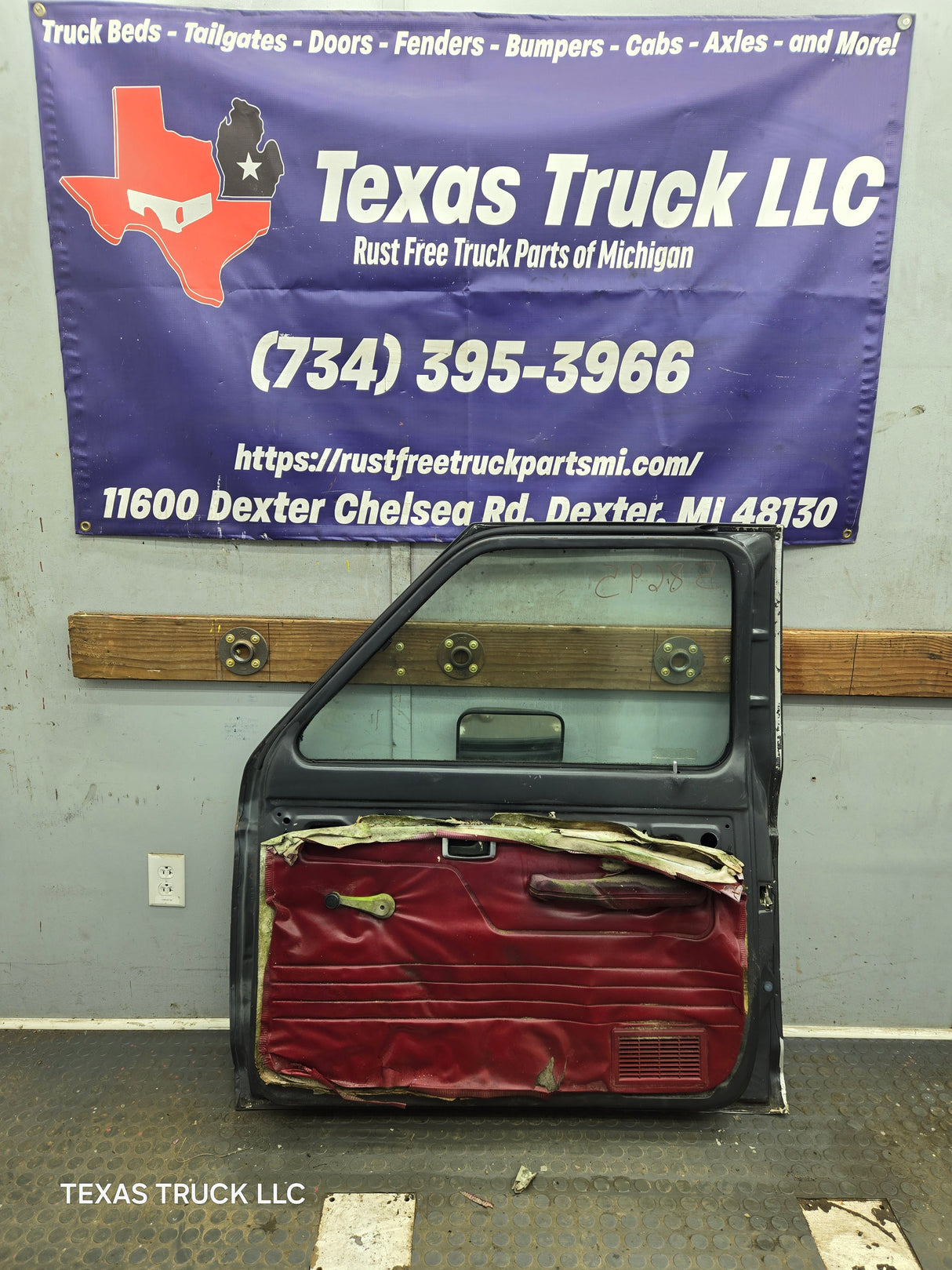 1983-1988 Ford Ranger Passenger Side Front Right Hand Door
