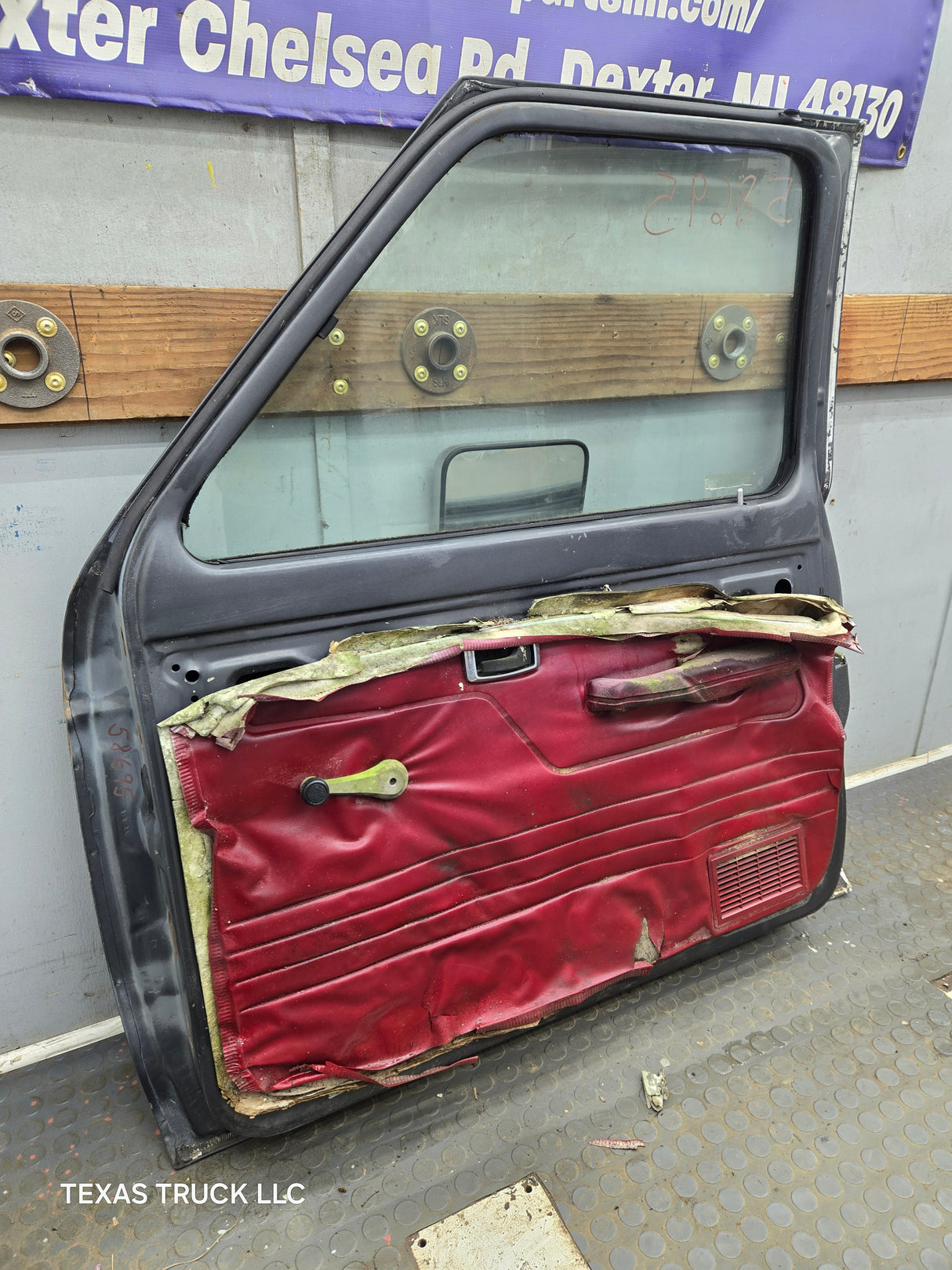 1983-1988 Ford Ranger Passenger Side Front Right Hand Door