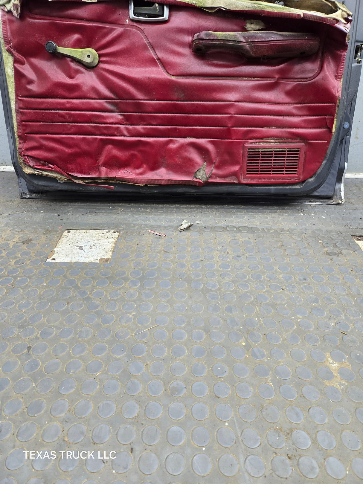 1983-1988 Ford Ranger Passenger Side Front Right Hand Door