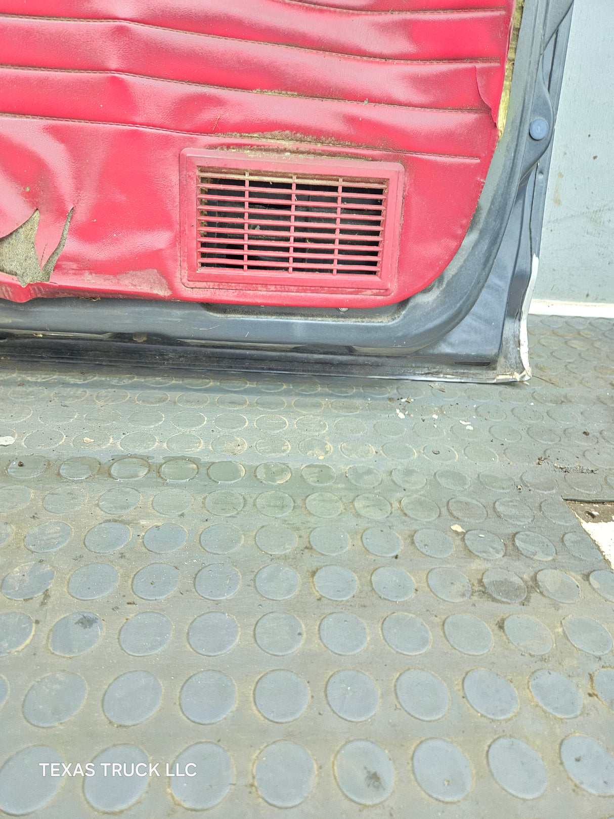 1983-1988 Ford Ranger Passenger Side Front Right Hand Door
